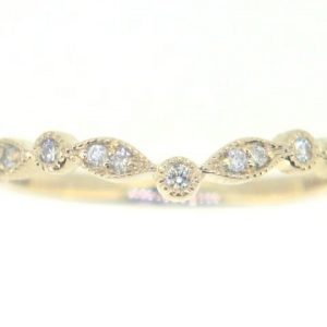 .10TCW/13 Diamond Vintage Design Chevron Stacking Band 10KT/2MM