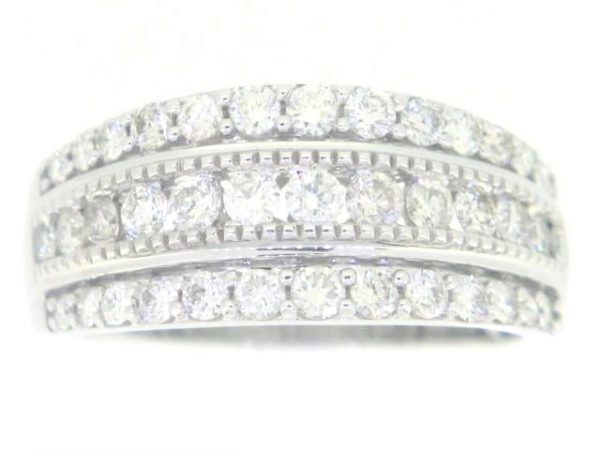 1.00TCW Diamond 3 Row Graduated Right Hand Band 10KT WG