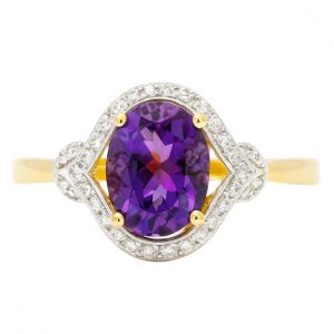 Gen. Amethyst Oval 8x6 & .10TCW Diamond Ladies Ring 10KT