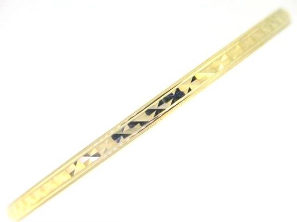 3.8MM D.Cut Bombay Bangle Bracelet 10KT/68MM